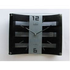 Часы кварцевые настенные  деревянные Adler арт.21113 w